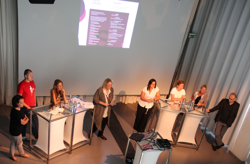 Whrend des GSSG-Hubs diskutieren ExpertInnen und das Publikum Ergebnisse der IAC (Foto: scger)