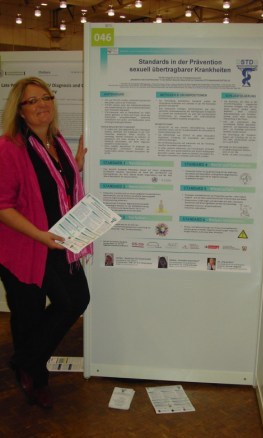 Harriet Langanke präsentiert auf dem DÖAK 2011 die Präventionstandards