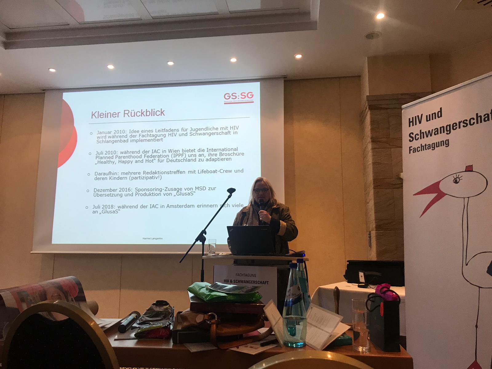 Harriet Langanke prsentiert GlusaS in Oberursel (Foto: AP)